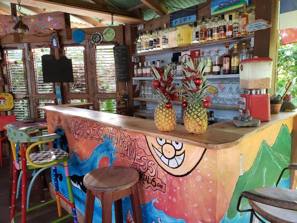 Les Bananes Vertes Ecolodges サン・クロード エクステリア 写真