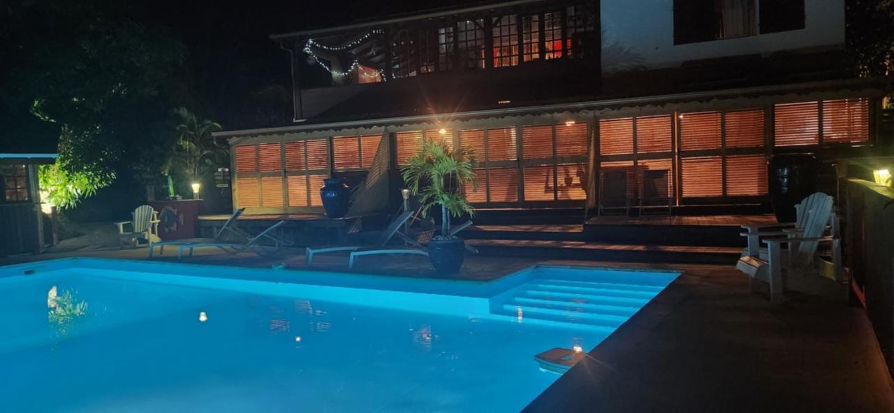 Les Bananes Vertes Ecolodges サン・クロード エクステリア 写真