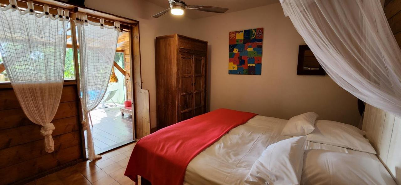 Les Bananes Vertes Ecolodges サン・クロード エクステリア 写真
