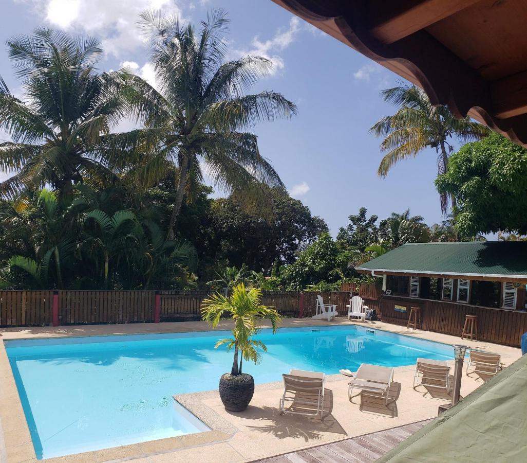 Les Bananes Vertes Ecolodges サン・クロード エクステリア 写真
